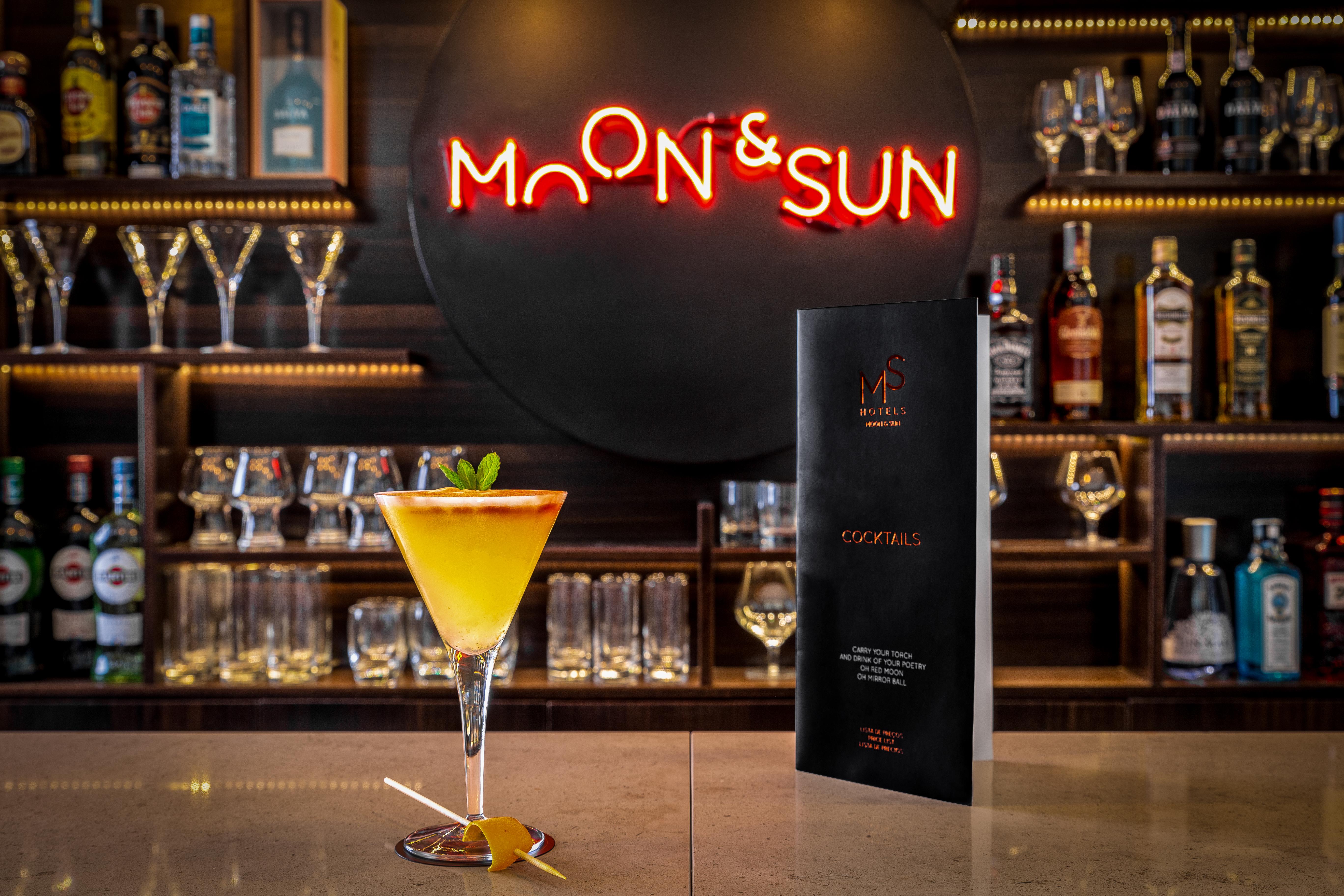 Hotel Moon & Sun Порто Екстериор снимка